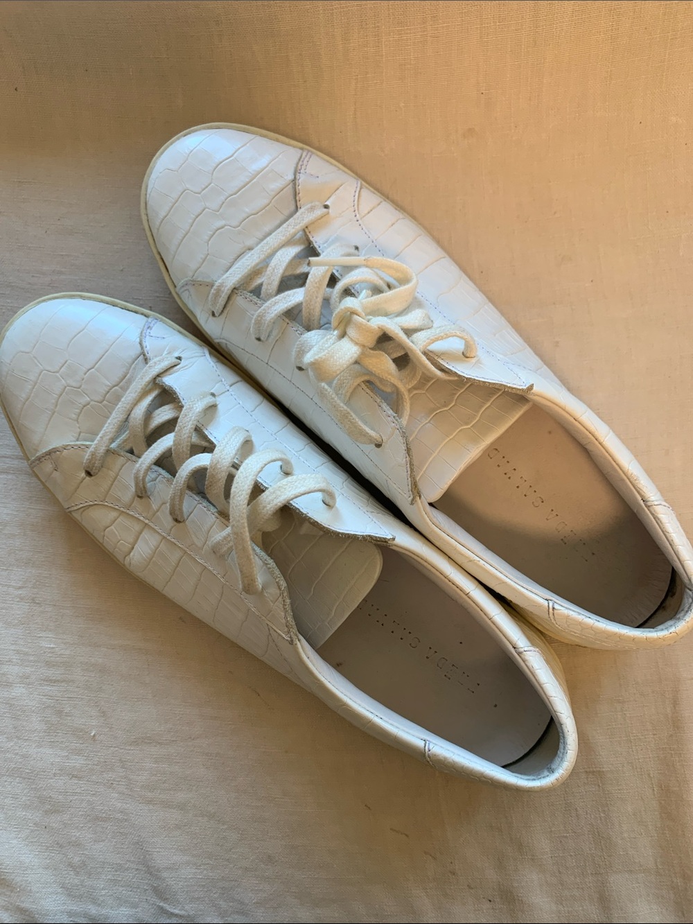 Frēda Salvador white embossed sneakers